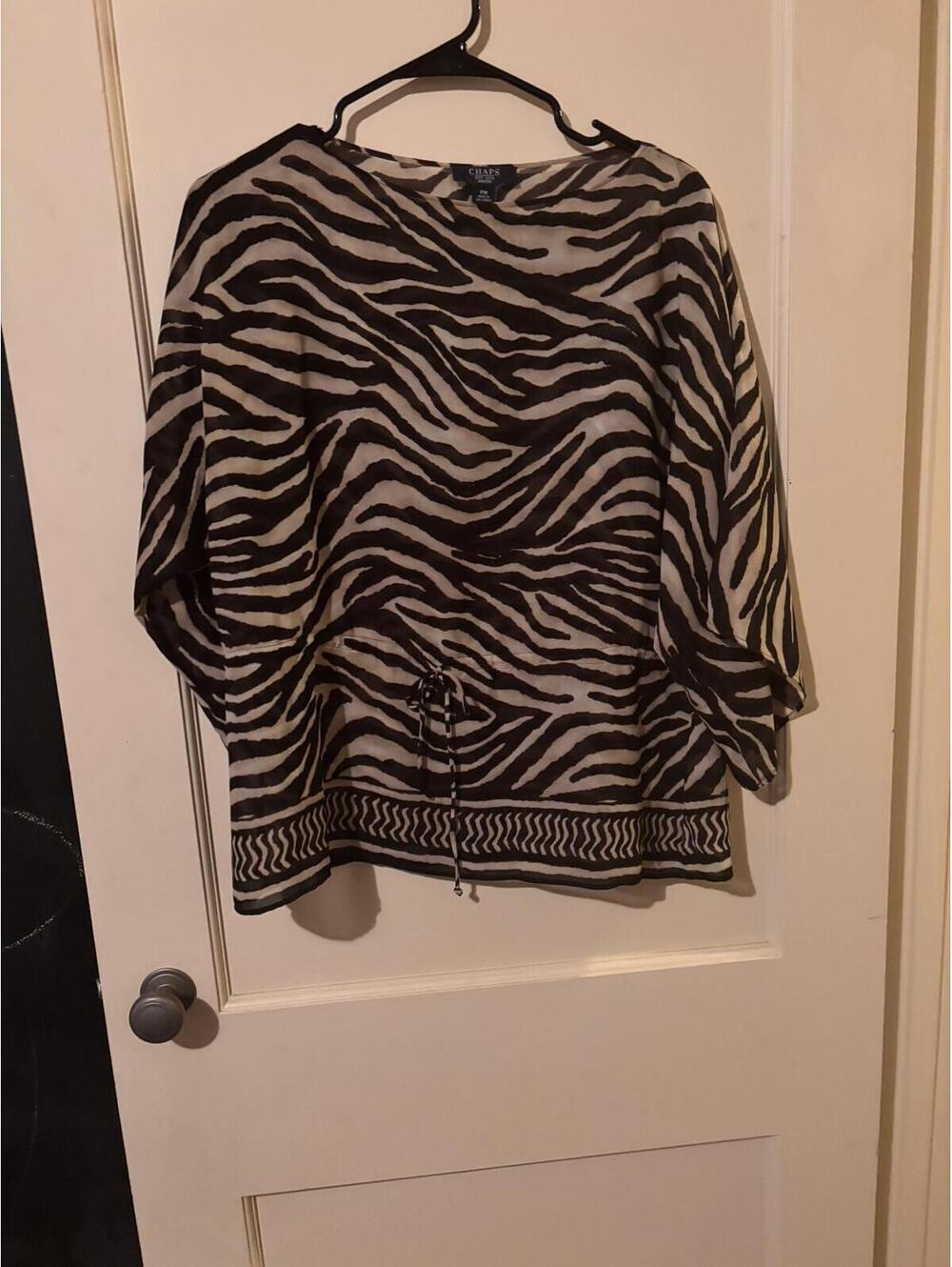Chaps Petite Zebra Print Lightweight Pullover Top Size PM